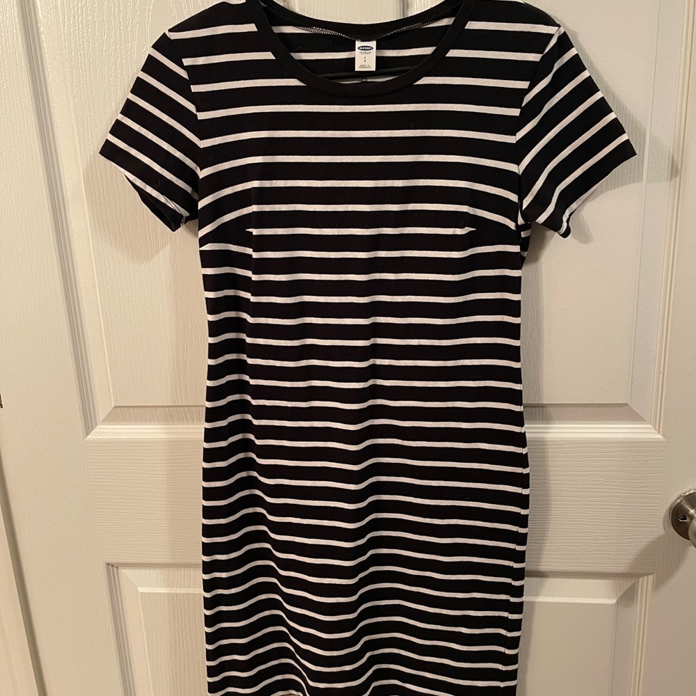 Old Navy Striped Sheath Dress